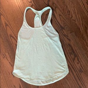 Lululemon singlet